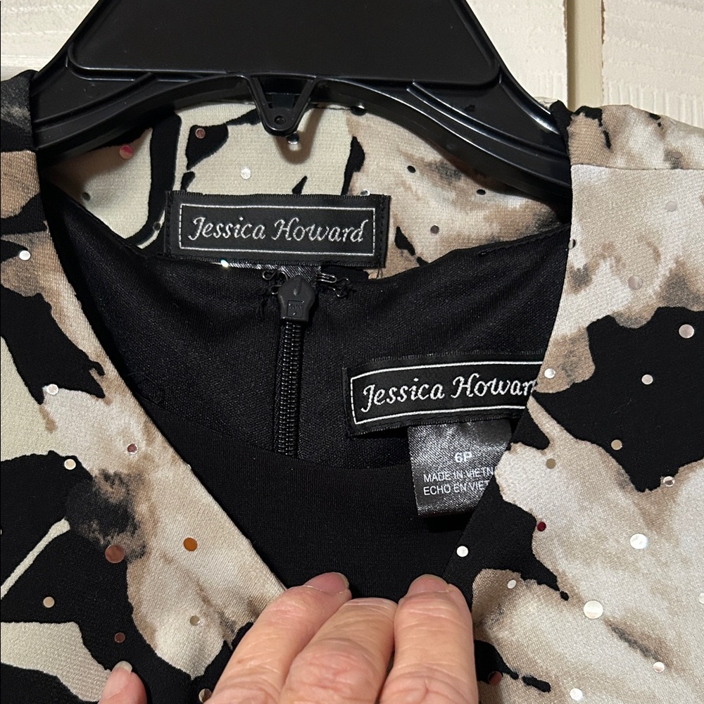 Jessica Howard 6P Black Dress & Neutral Floral Jacket w/Sequins Two-Piece Set - Picture 2 of 7